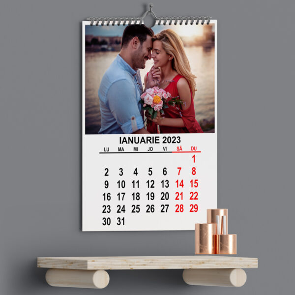 Calendar Personalizat Model 4
